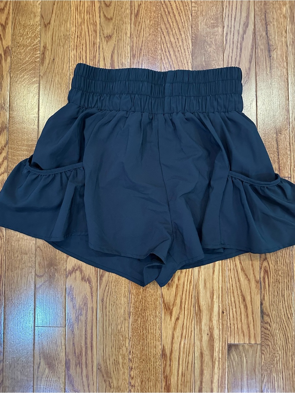 BMJL black athletic shorts women’s size medium EUC